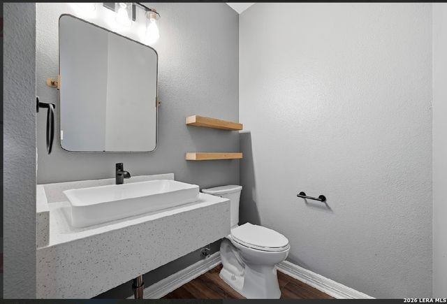 27 Stonewall Bend, San Antonio, TX 78256
