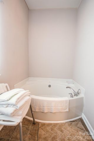 3615 Darlington Road 30, Matthews, NC 28105