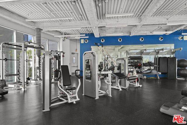 901 S Flower Street 513, Los Angeles, CA 90015