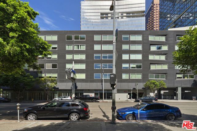 901 S Flower Street 513, Los Angeles, CA 90015