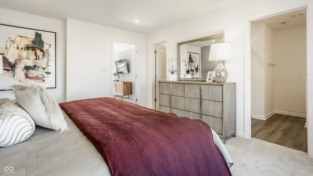 2010 Stella Rock Trace, Columbus, IN 47201