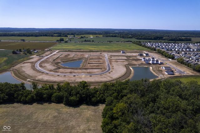 2010 Stella Rock Trace, Columbus, IN 47201