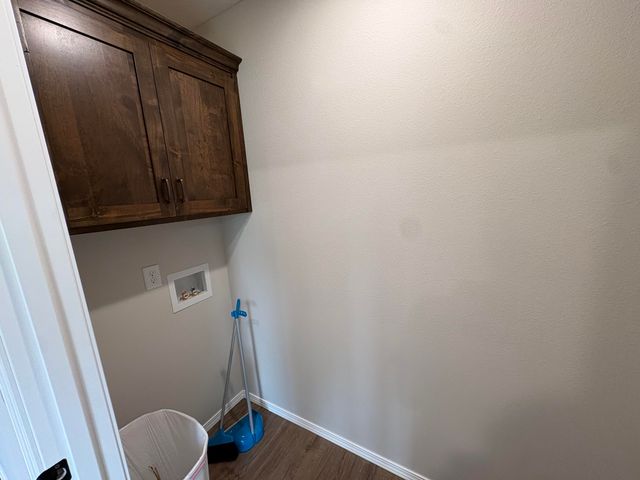 414 N Cherokee Trail, Clever, MO 65631