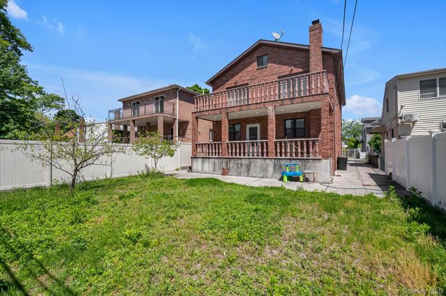 4920 167th Street, Fresh Meadows, NY 11365