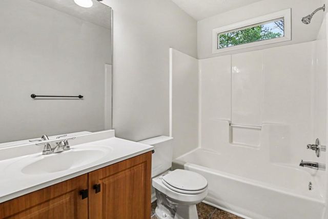 1001 Carlton Way SW, Marietta, GA 30060