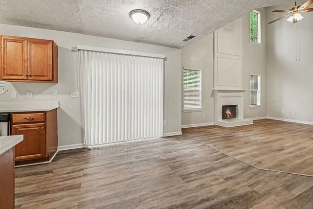 1001 Carlton Way SW, Marietta, GA 30060