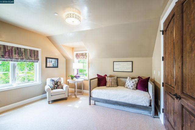 53 Hidden Oaks Dr, Lafayette, CA 94549