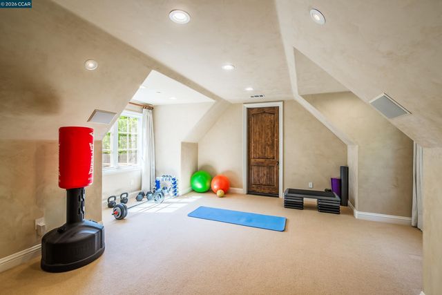 53 Hidden Oaks Dr, Lafayette, CA 94549