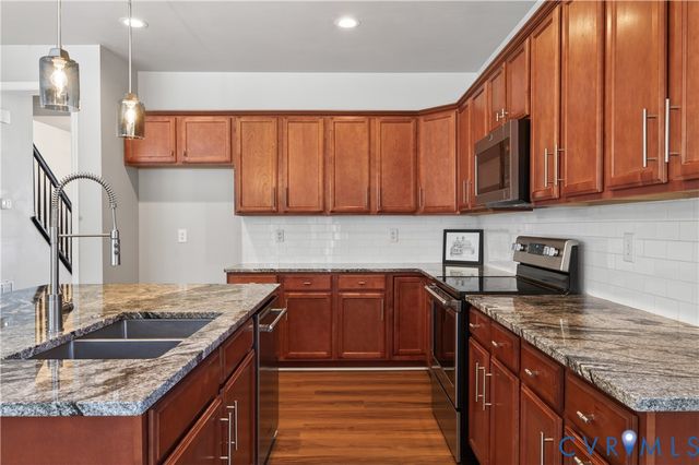 6919 Bears Breech Dr, Moseley, VA 23120