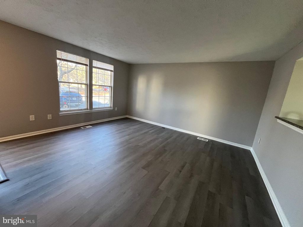 Image 5 of property listing at 3336 GARRISON CIR, Abingdon, MD 21009