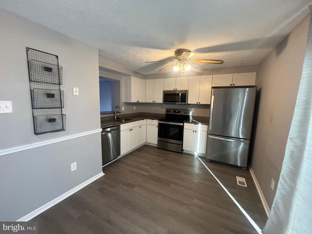 Image 7 of property listing at 3336 GARRISON CIR, Abingdon, MD 21009