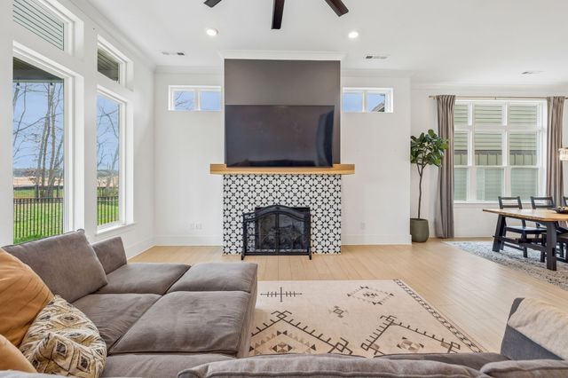 1059 Fallow Rd, Mount Juliet, TN 37122