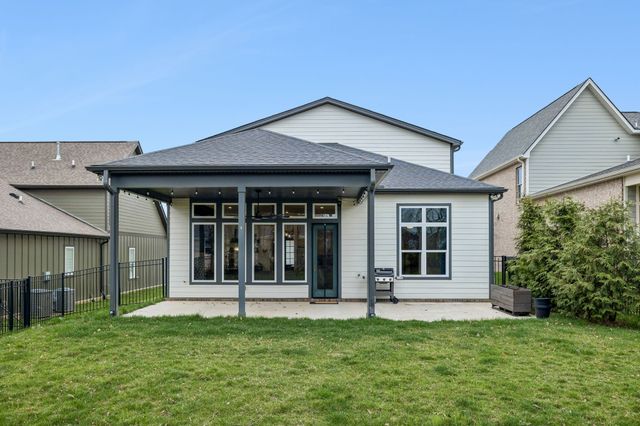 1059 Fallow Rd, Mount Juliet, TN 37122