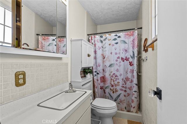 218 Foxbury, Pomona, CA 91767