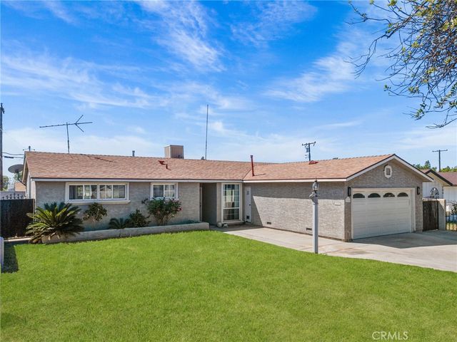 218 Foxbury, Pomona, CA 91767