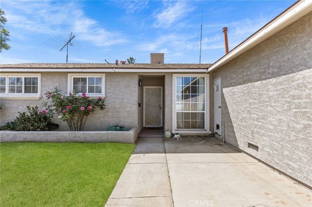 218 Foxbury, Pomona, CA 91767