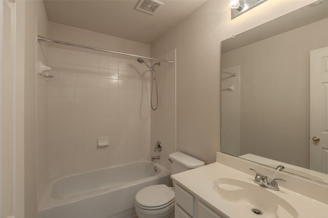 3925 Sharondale Drive, Flower Mound, TX 75022