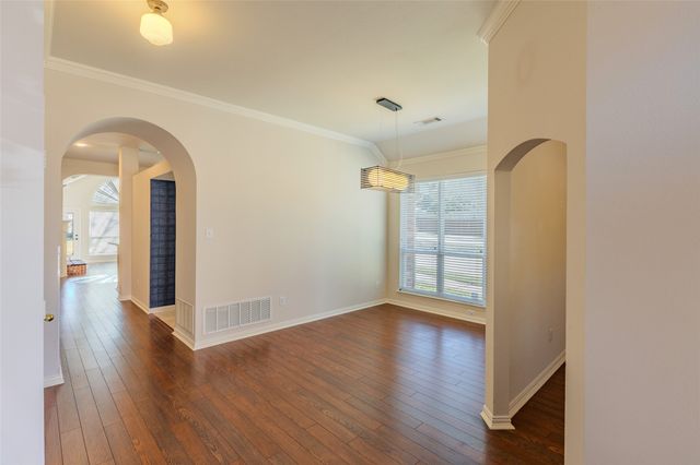 3925 Sharondale Drive, Flower Mound, TX 75022