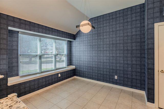 3925 Sharondale Drive, Flower Mound, TX 75022