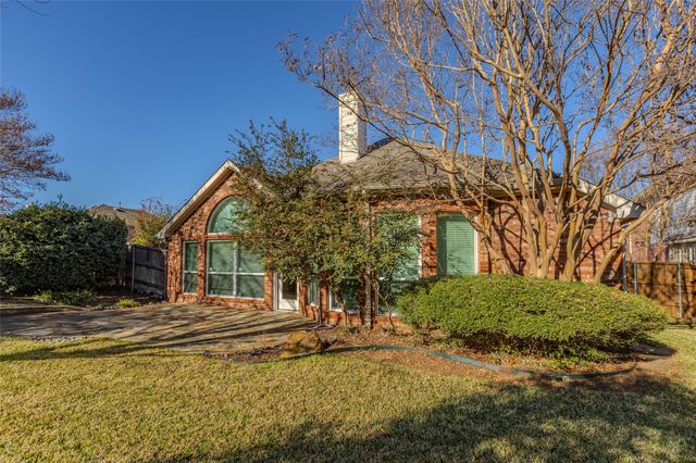 3925 Sharondale Drive, Flower Mound, TX 75022