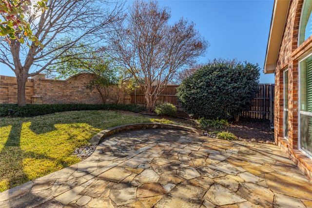 3925 Sharondale Drive, Flower Mound, TX 75022