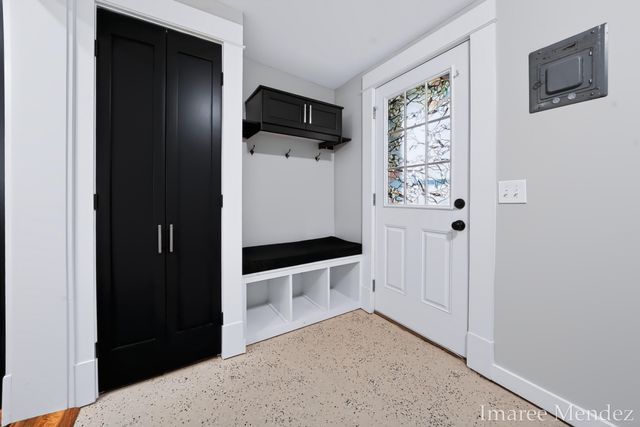 312 Emmons Street Se, Caledonia Vlg, MI 49316