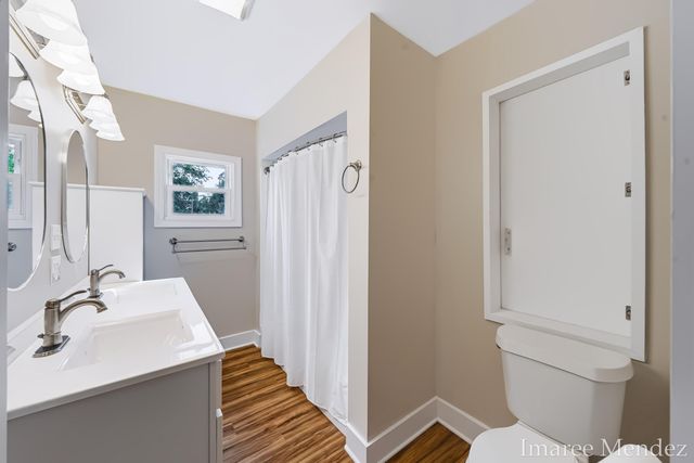312 Emmons Street Se, Caledonia Vlg, MI 49316