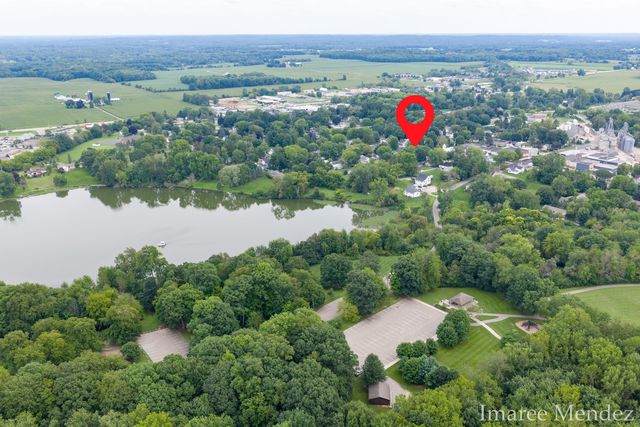 312 Emmons Street Se, Caledonia Vlg, MI 49316