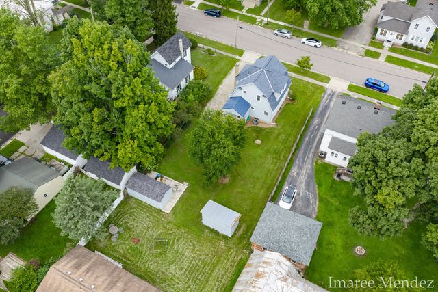 312 Emmons Street Se, Caledonia Vlg, MI 49316