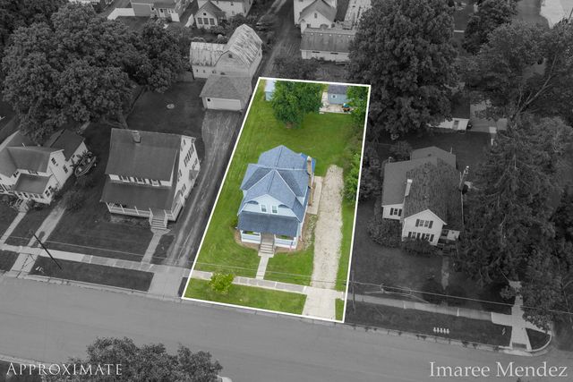 312 Emmons Street Se, Caledonia Vlg, MI 49316
