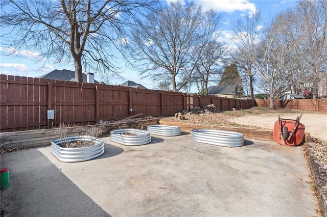 4 Bristol Court, Cartersville, GA 30120