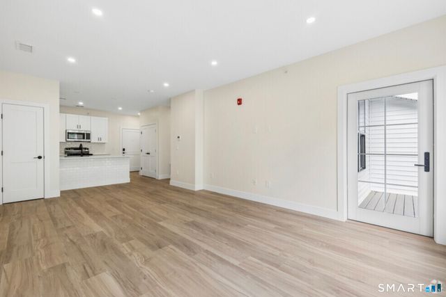 220 East Road G, Meriden, CT 06450