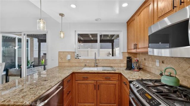 4304 Lincoln Plaza, Cypress, CA 90630