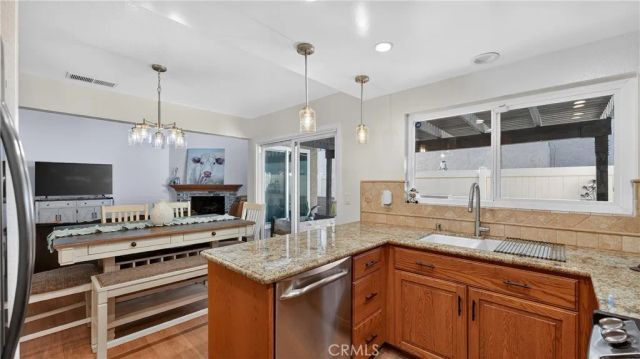 4304 Lincoln Plaza, Cypress, CA 90630