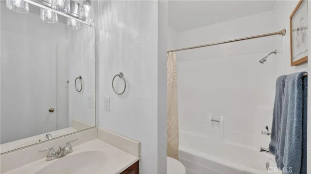 4304 Lincoln Plaza, Cypress, CA 90630