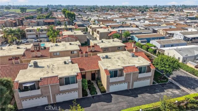 4304 Lincoln Plaza, Cypress, CA 90630