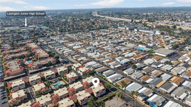 4304 Lincoln Plaza, Cypress, CA 90630