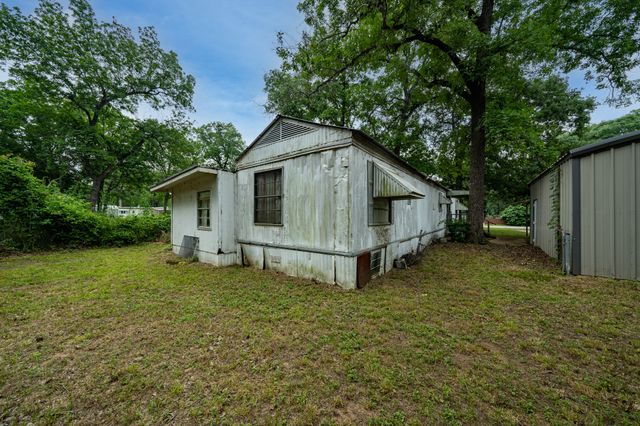 1023 Chancellor Drive, Tool, TX 75143