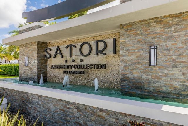 8723 NW 161st Ter, Miami Lakes, FL 33018