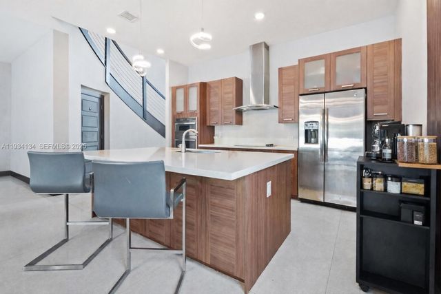 8723 NW 161st Ter, Miami Lakes, FL 33018