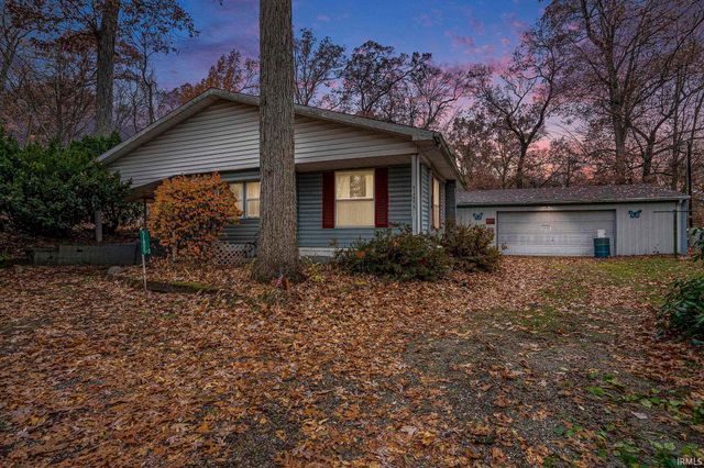 51895-3 E County Line Road, Middlebury, IN 46540