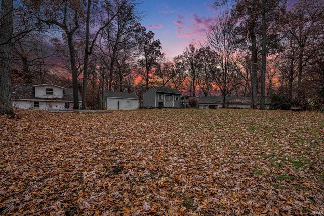 51895-3 E County Line Road, Middlebury, IN 46540