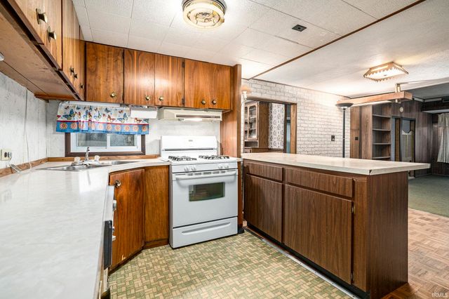 51895-3 E County Line Road, Middlebury, IN 46540