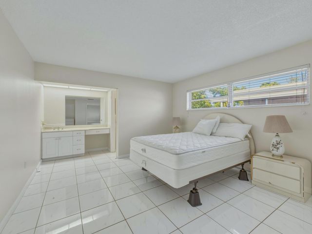 9111 NW 25th Court, Sunrise, FL 33322