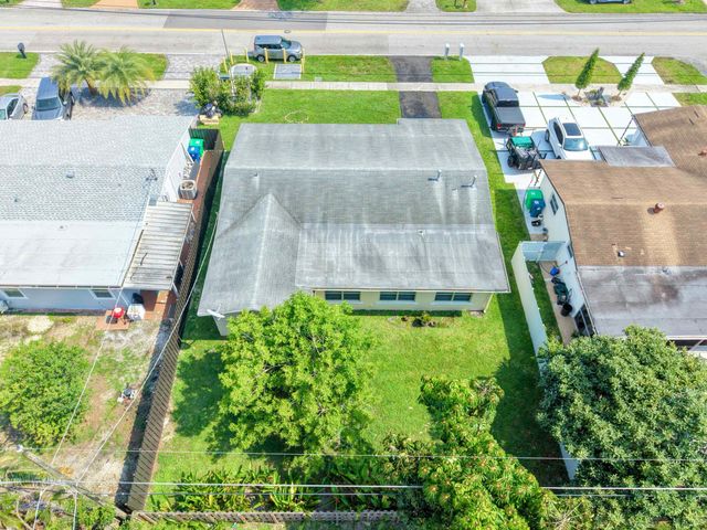 9111 NW 25th Court, Sunrise, FL 33322