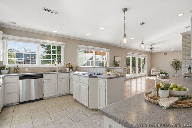 3127 S Lewis Avenue, Tulsa, OK 74105