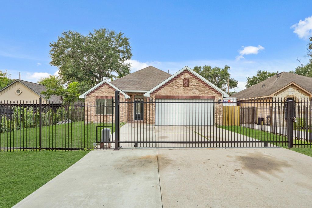 2604 Areba Street, Houston, TX 77091