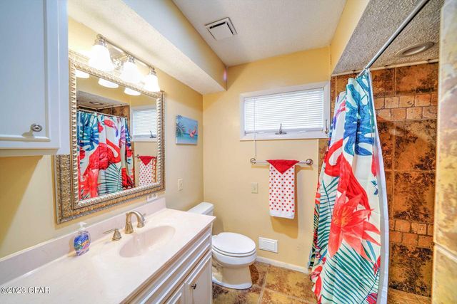 209 Squid Lane, Panama City Beach, FL 32408