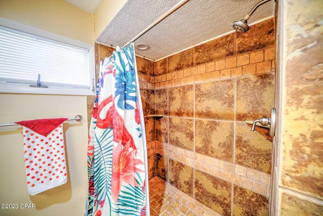 209 Squid Lane, Panama City Beach, FL 32408