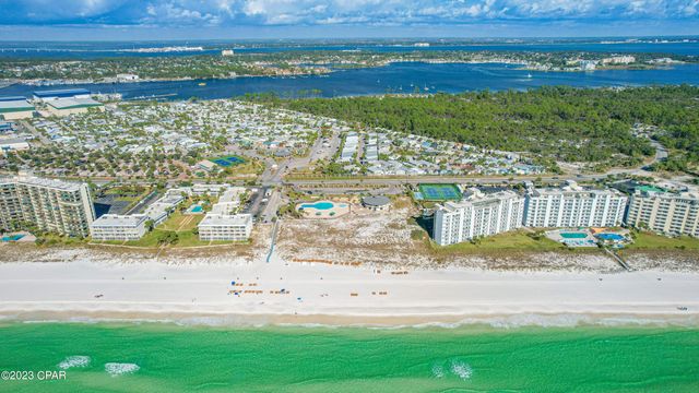 209 Squid Lane, Panama City Beach, FL 32408